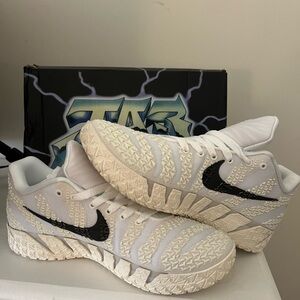 Nike Ja3 s never worn !